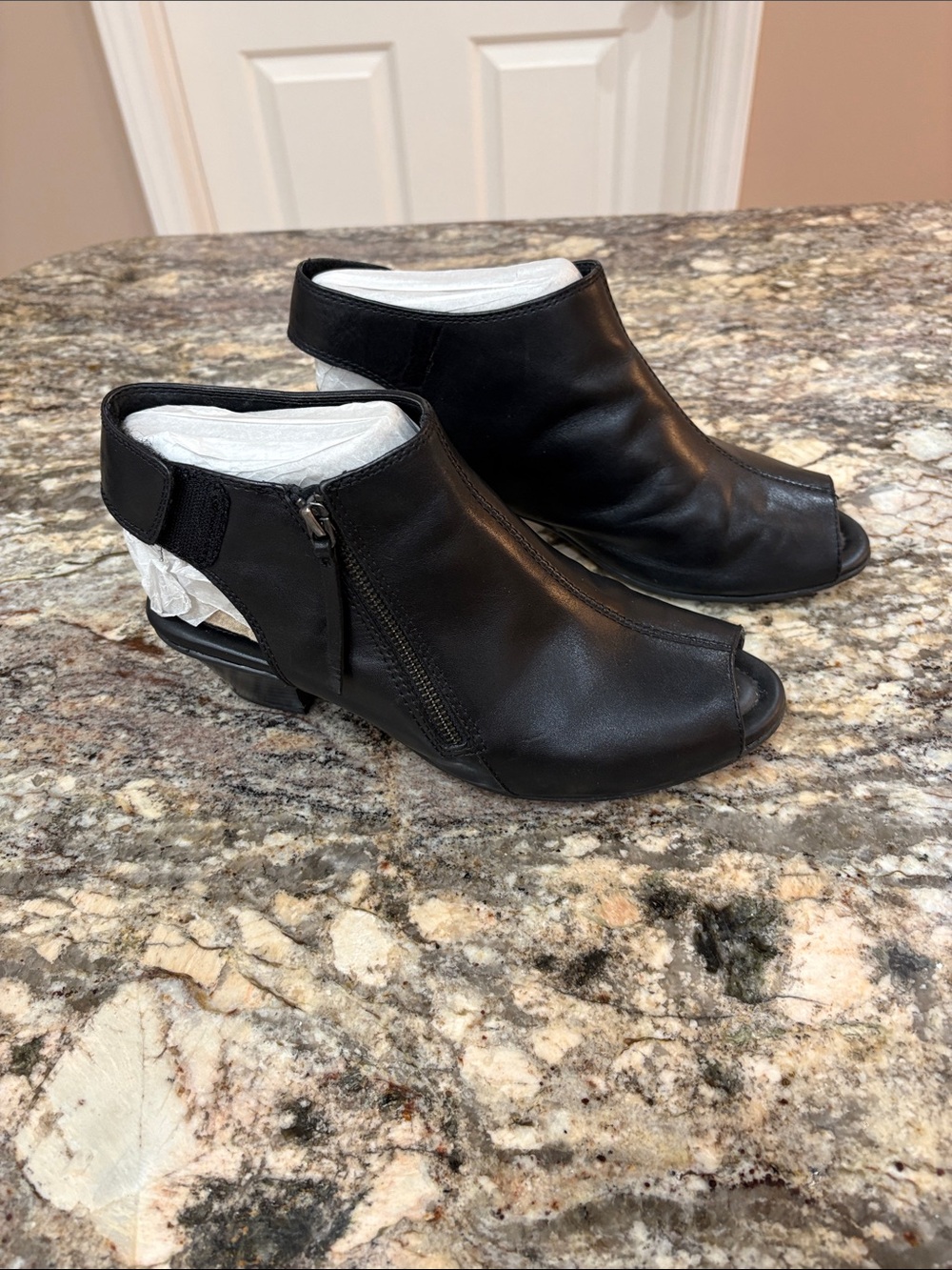 NWOT Earth Black Leather Peep-Toe Wedge Sandals